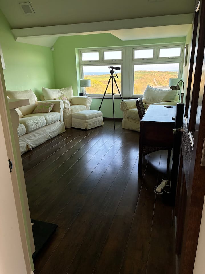 Red House Loft - Panoramic Harbour & Island Views - Skibbereen