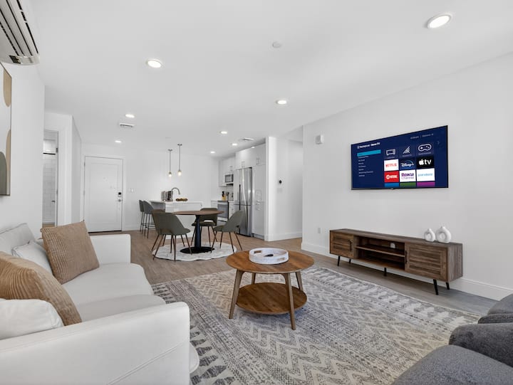 Luxury 3br | Free Parking | Harvard/bu | Roku Tv - Boston, MA