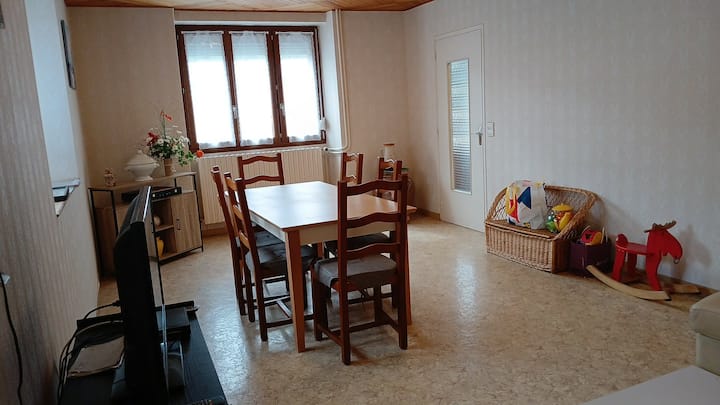Maison Dans Le Jura, Idéale Famille Et Randonnée - Lac de Vouglans