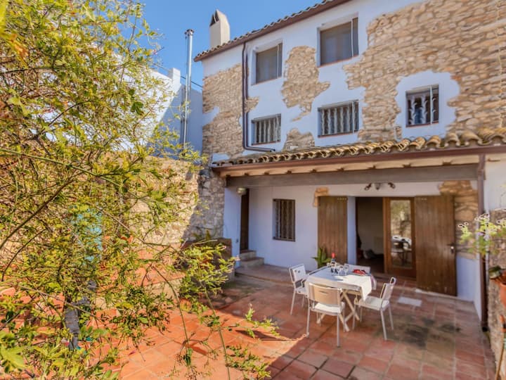 Esl Masos De Vespella By Interhome - Torredembarra