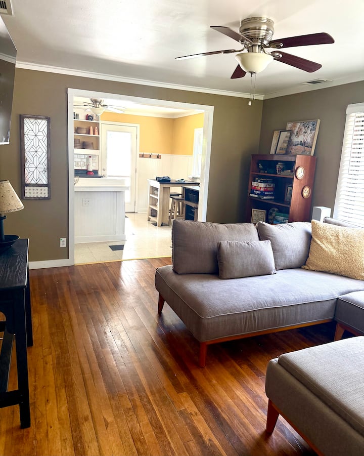 Home - Walkable To Crh, Fsp, Nexus, & Lincoln Park - Columbus, IN