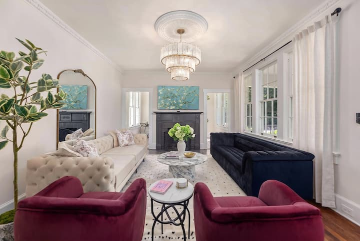 Chandelier Suite | Near Downtown And Fort Benning - Columbus, GA