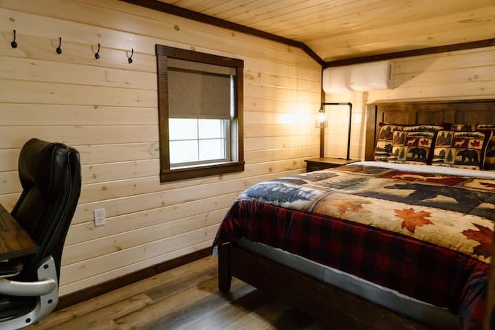 Dormitorio 1 [Habitación con literas] 1 cama tamaño queen, espacio de trabajo