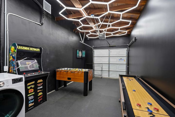 Relaxing 4br Stay With Hot Tub, Games & Fire Pit - Chula Vista, CA