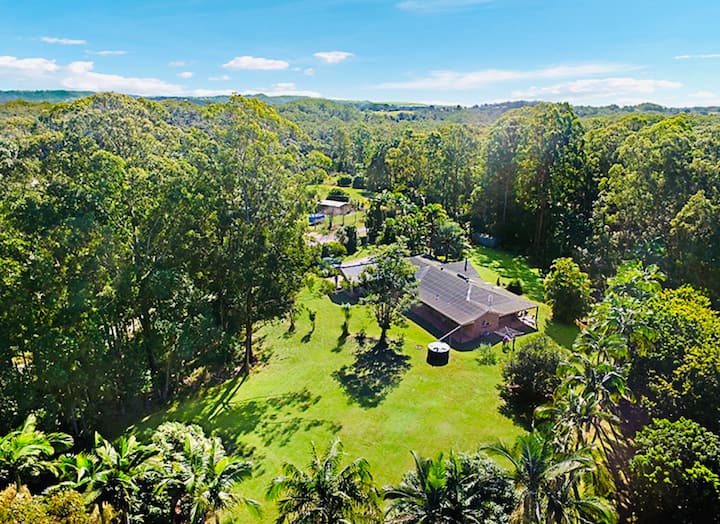 Peaceful 2br Acreage Retreat | Palmwoods - 남부어