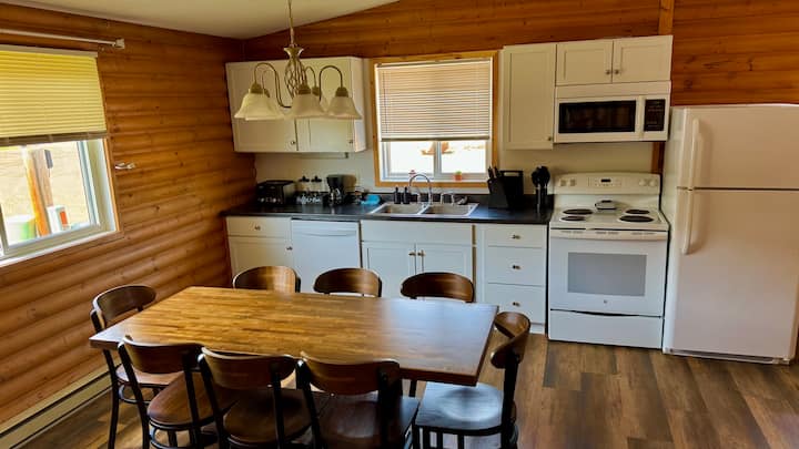 1818 Trailside Cedar - Cabin 2 - Grand Marais, MN