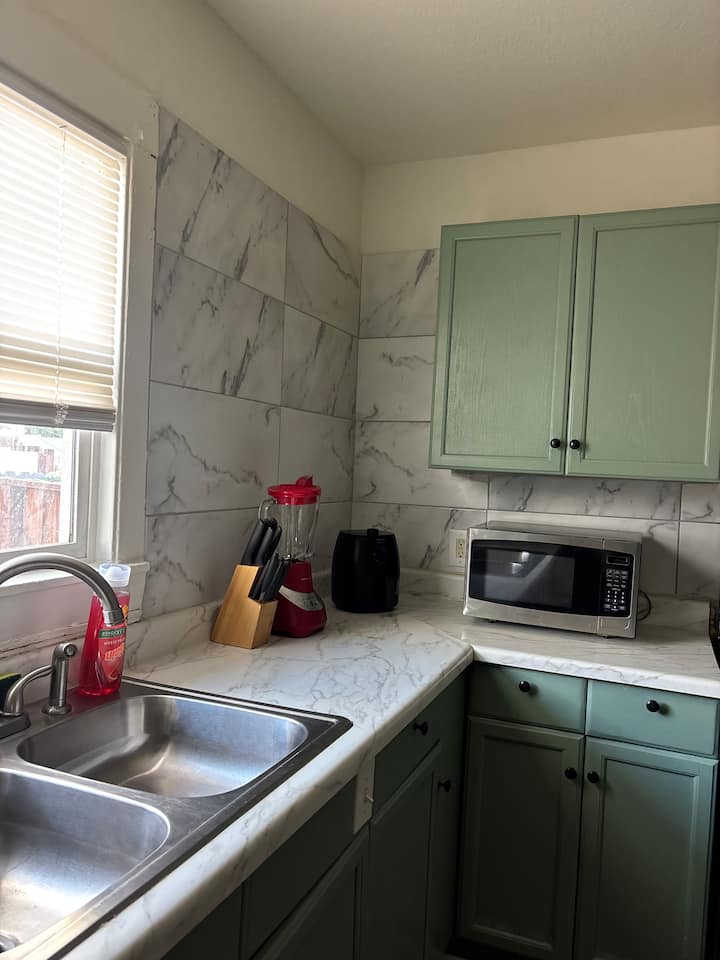 Cozy Apartment With Dual 55" Smart Tvs - Antioch, CA