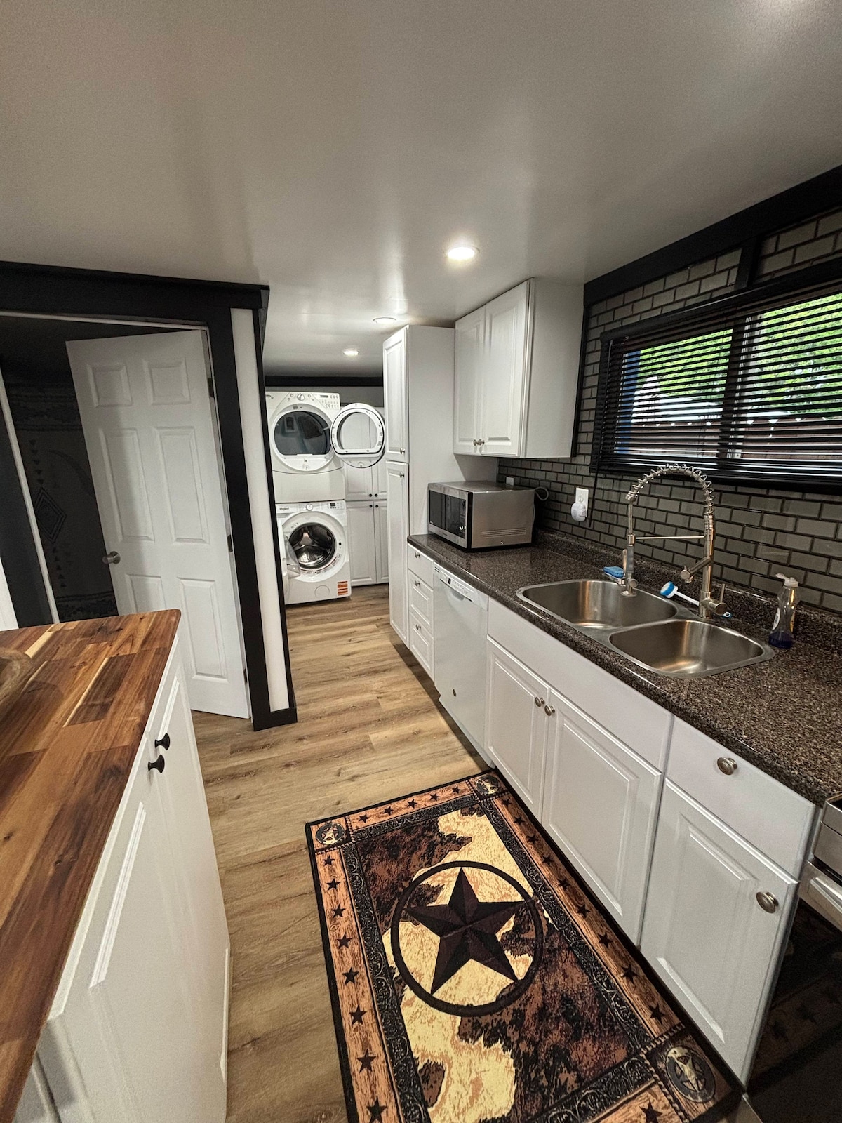Amazingly located 2 bed 1 bath apart pet friendly – Photo 14