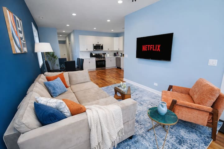 Chicago 3br Oasis Near Downtown & United Center - Chicago, IL