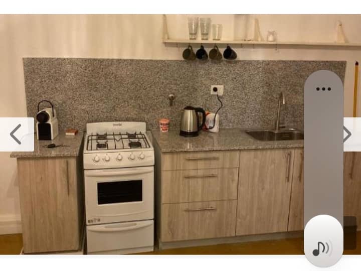 Casa En Pleno Centro No Posee Cochera - Zárate