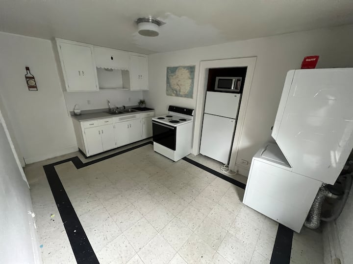 Geneva Ny Apt | Seneca Lake & Wine Country - Geneva, NY