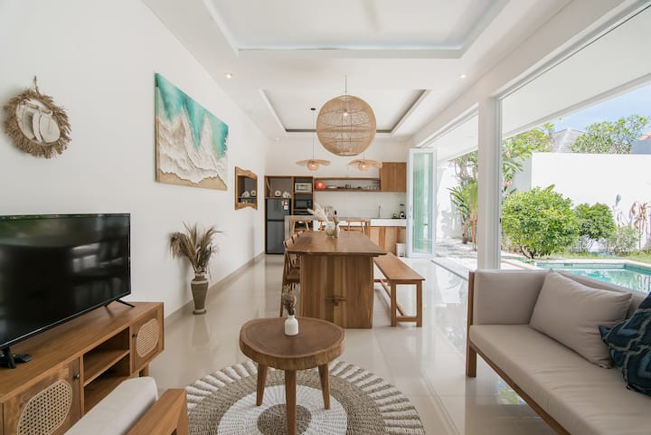 Central Seminyak, Tropical 3br Private Pool Villa - Seminyak