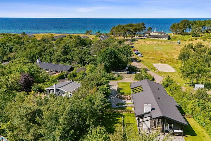 Luxury Holiday Home With Sea View In Gilleleje - Denemarken