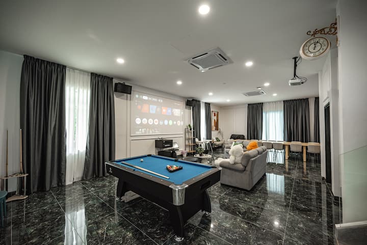 King's Mansion Skudai/32pax/7r5b •Pool •Karaoke - Gelang Patah