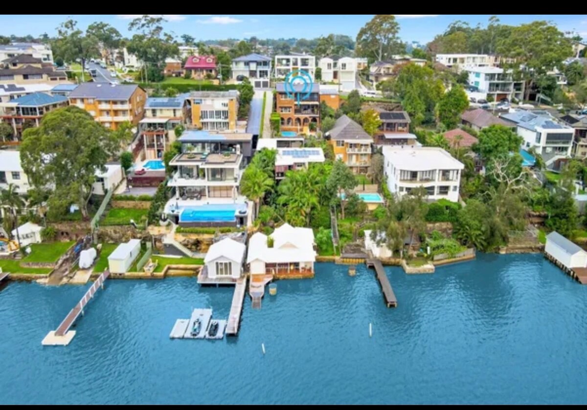 Lily's House