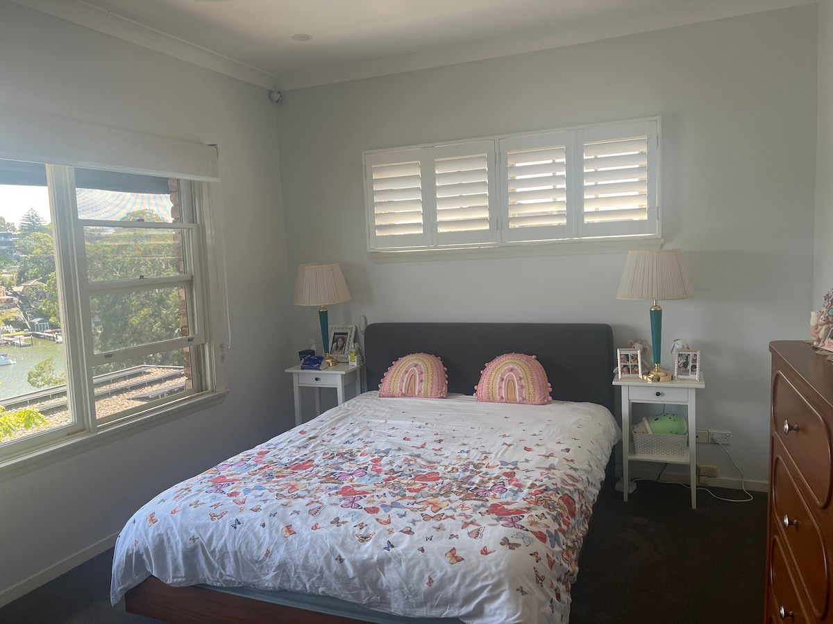 Lily's House