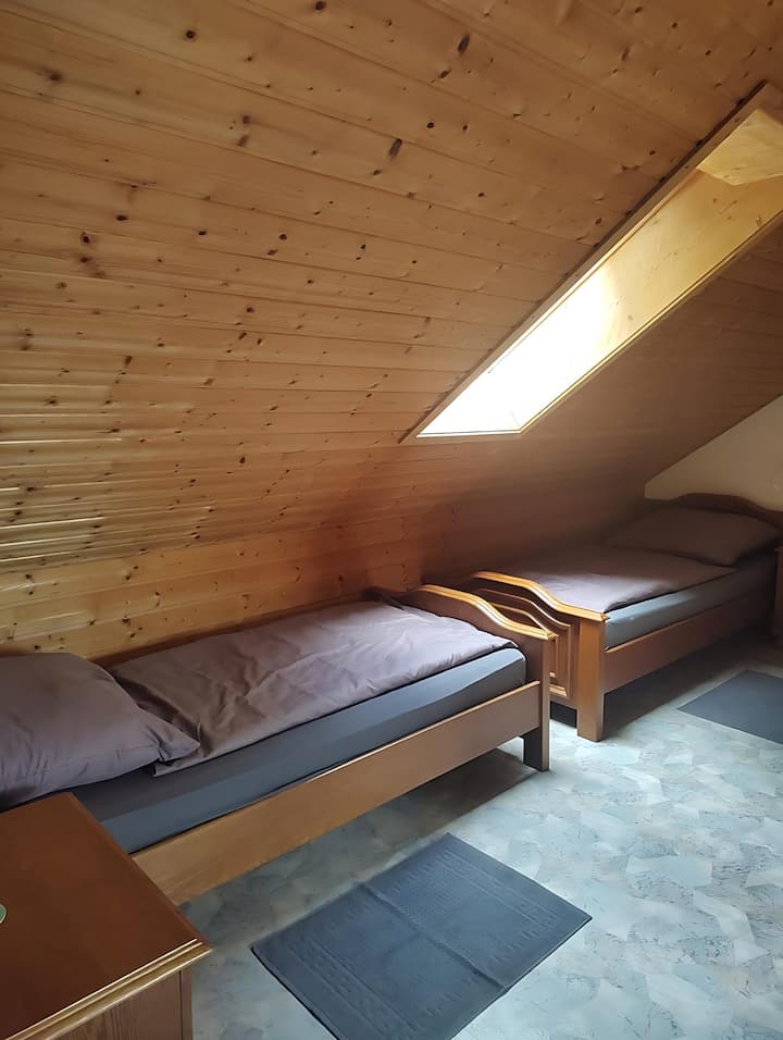 Apartament pushimesh me pamje pyllore dhe panoramike