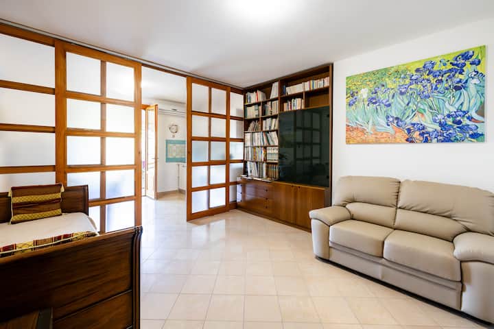 Guesthost - Bright Apartment With Garden - Siena