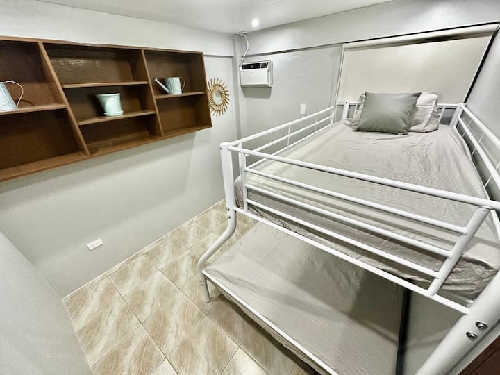 Evergreen 1br Budget Private Villa Cavite · Pool - Cavite