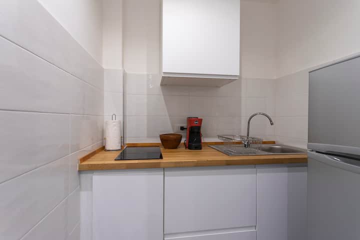 [2 Rooms, 2 Bathrooms] Luxury Garibaldi Apartment - Milan