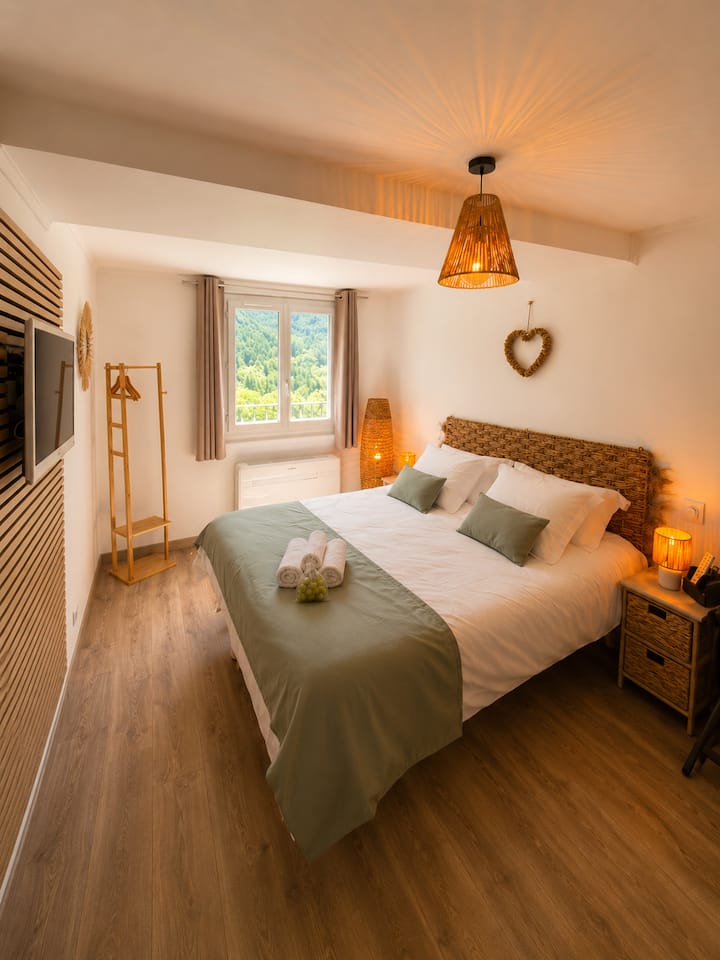 Studio Confort 7, Centre Ancien, Vue Imprenable. - Sisteron