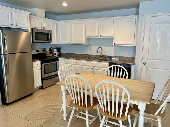 New! Beachgate Condo Suites And Hotel 526 - Port Aransas, TX