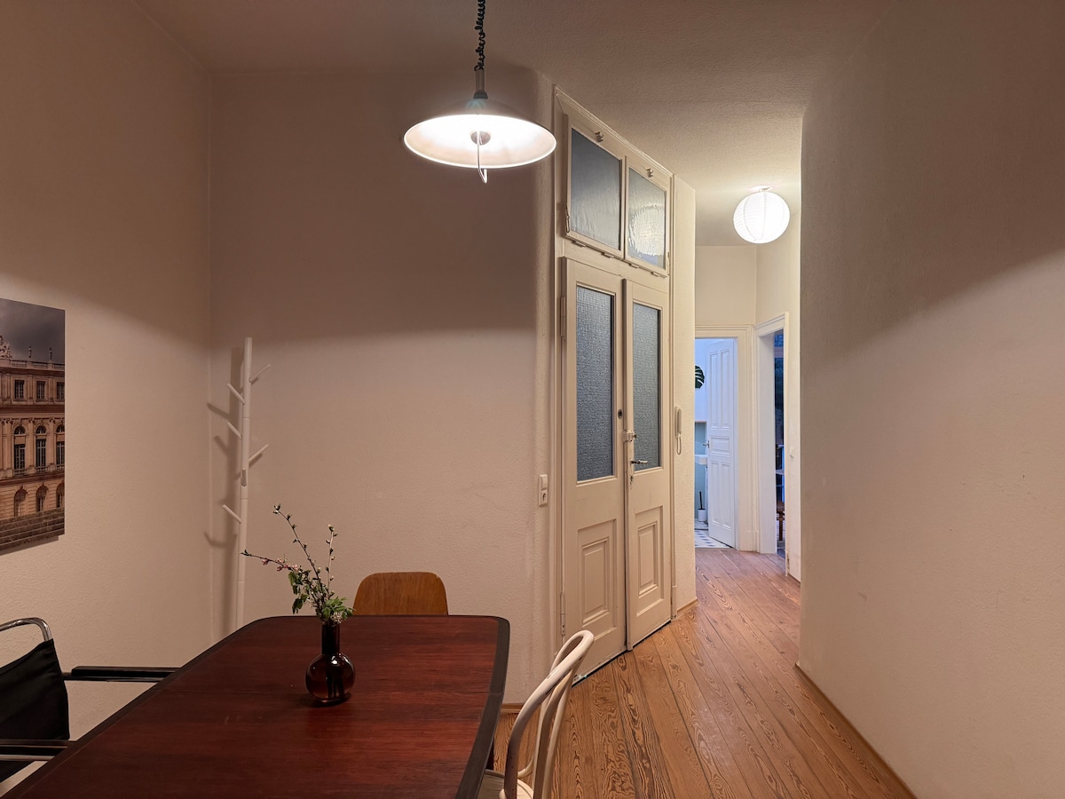 Convenient central location - apartment in Heusteigviertel