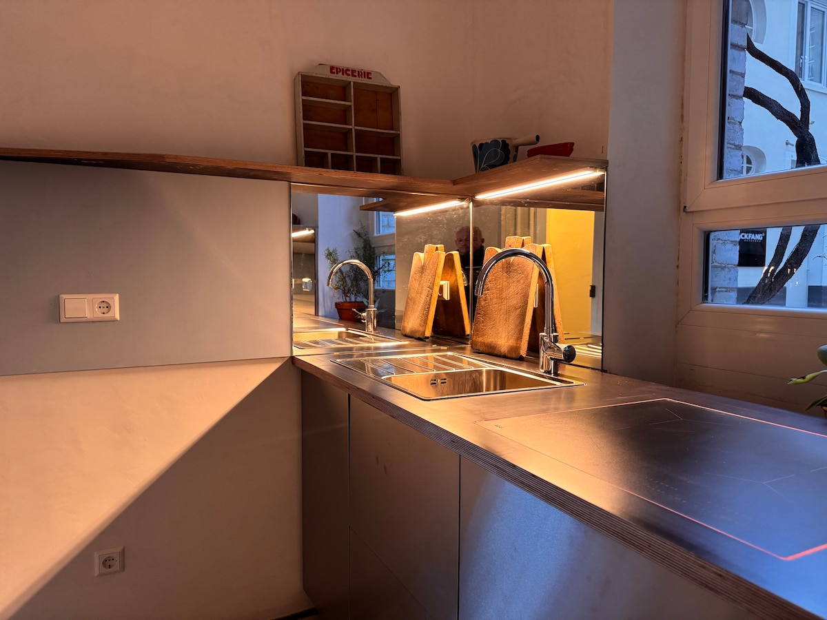 Convenient central location - apartment in Heusteigviertel