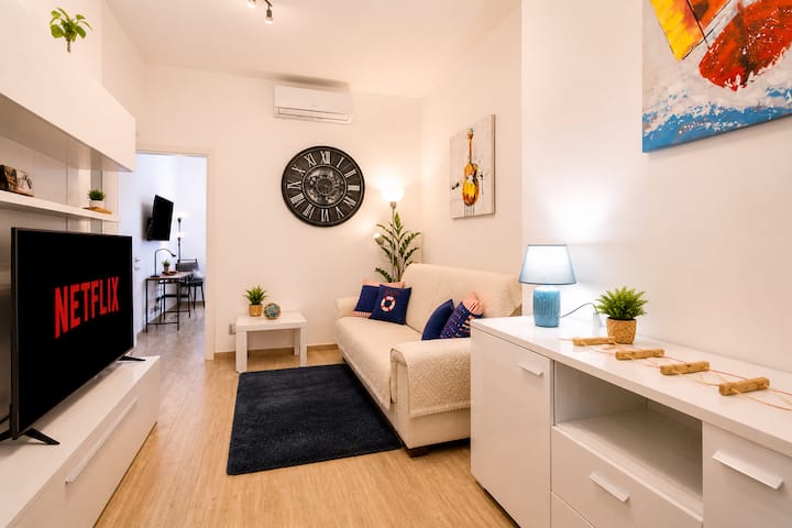 Luminosa Suite Fronte Mare Parcheggio Privato Wifi - Noli