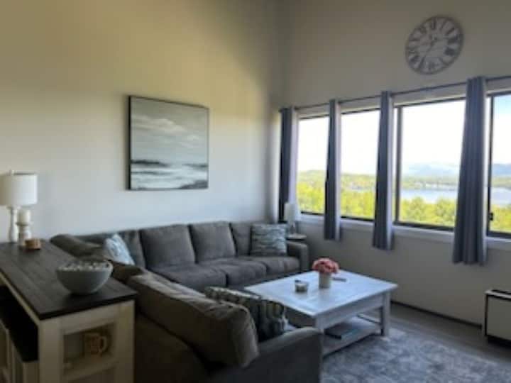Million Dollar Views Of Lake Winni Near It All! - Laconia, NH