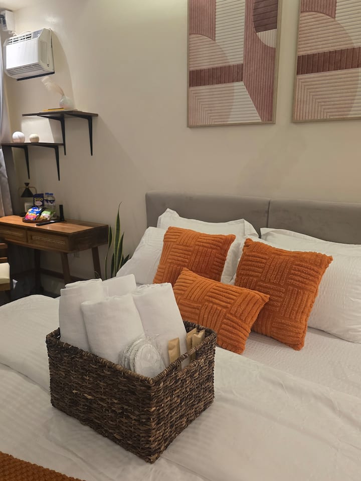 A Private Retreat, Wrapped In Nature And Comfort. - Lipa City
