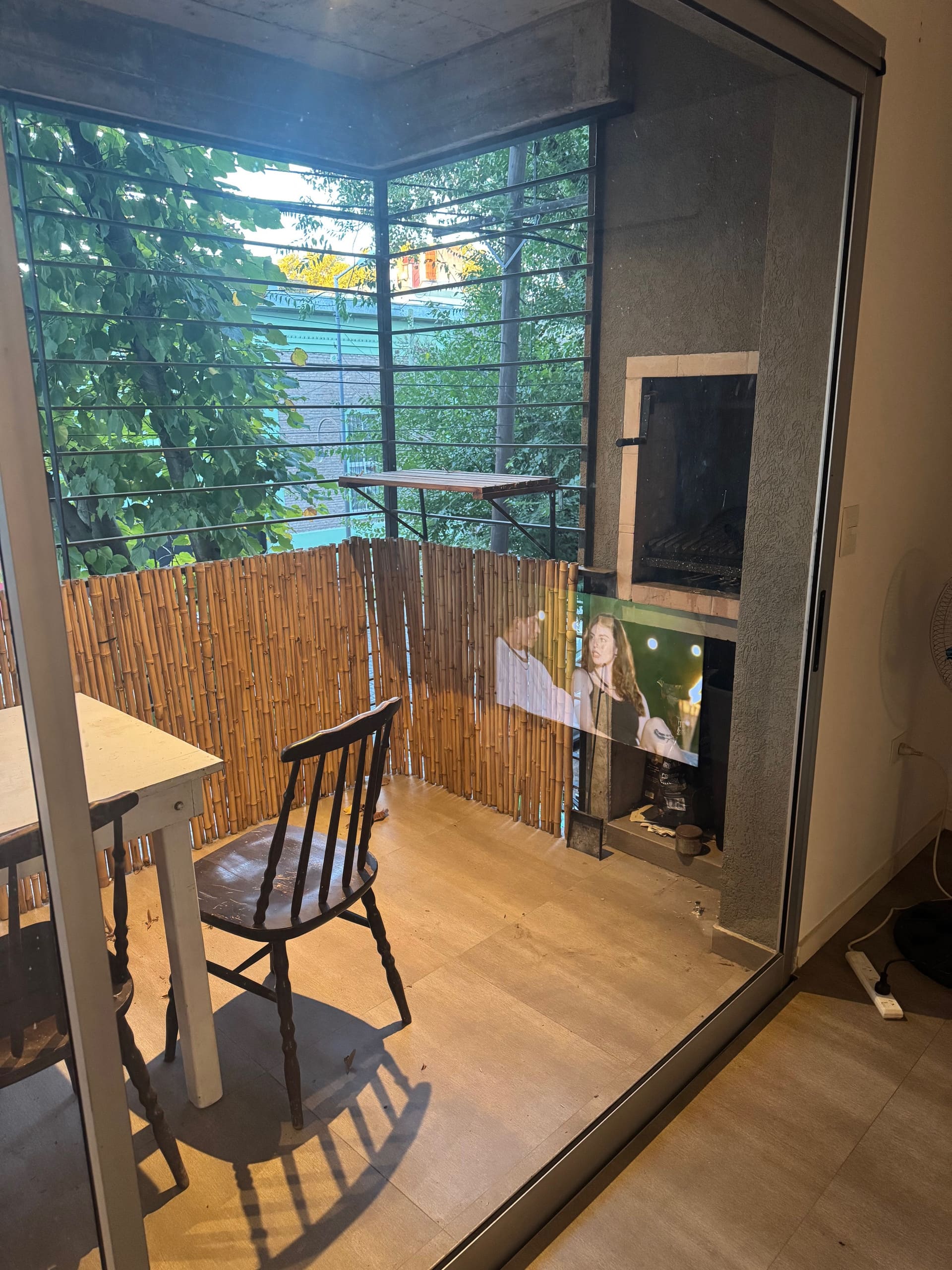 Large apartment, excellent location