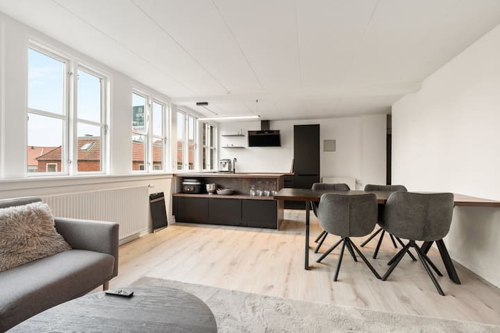 Perle Lejlighed Som Ligger I Centrum Af Odense C - Odense