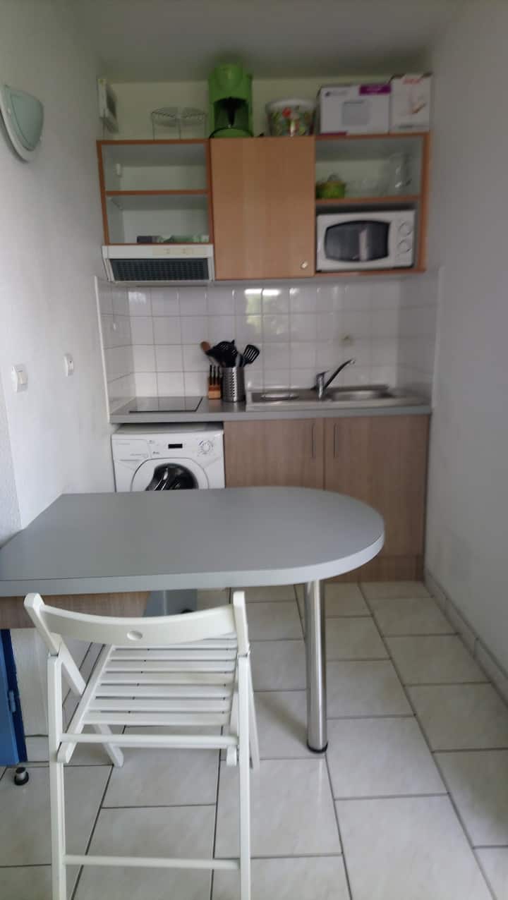 Appartement 2 Pièces Avec Piscine, Près De La Mer - La Rochelle