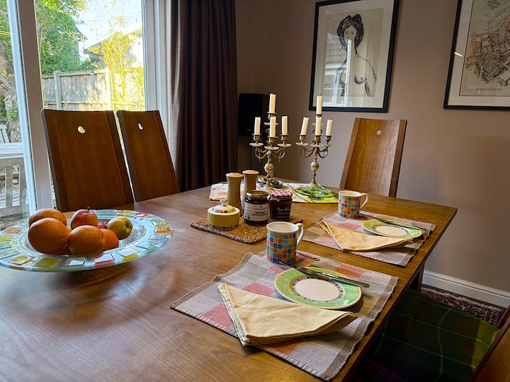 The Felbrigg Light Room – Bright King Bedroom - Downham Market
