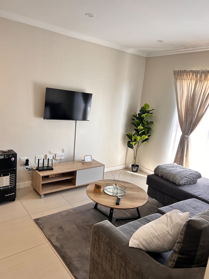 Cosy Nestle - Muldersdrift