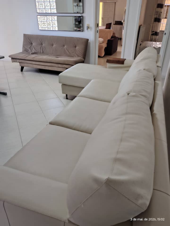 Dhoma e ndenjjes