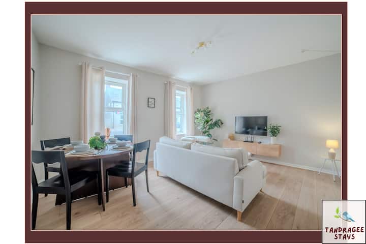 Modern 1-bed | Contractor & Couple Stay - Armagh