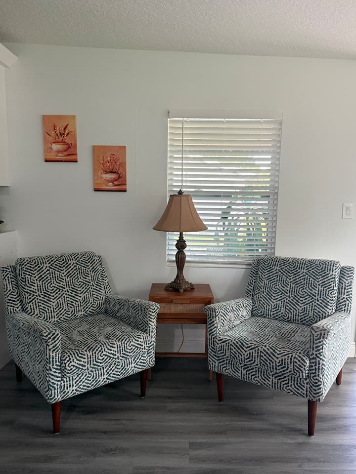 Modern 2br Near Universal & Hospitals | Fast Wifi - Orlando