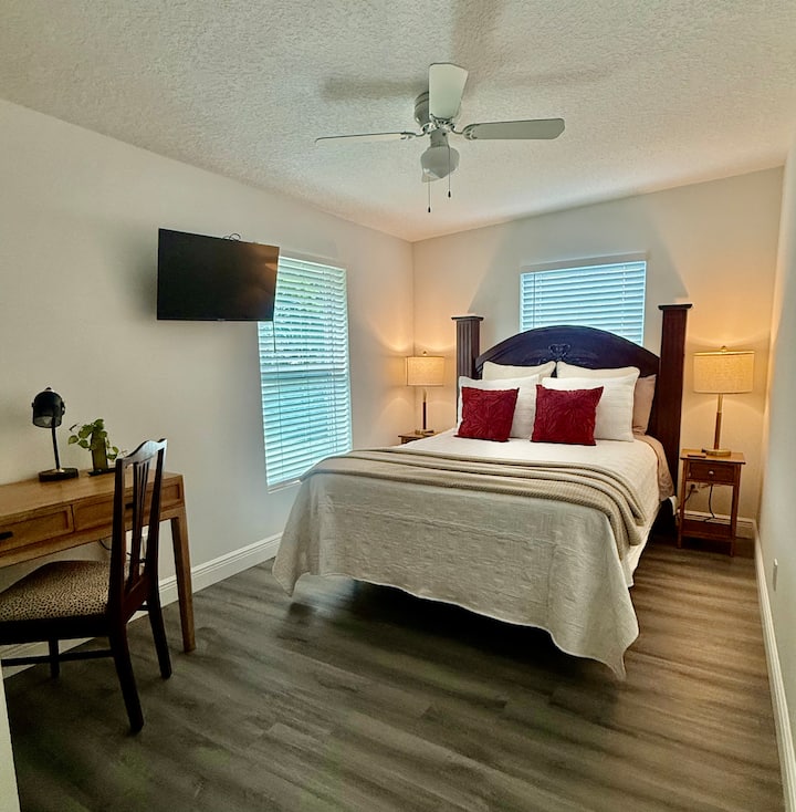 Modern 2br Near Universal & Hospitals | Fast Wifi - オーランド