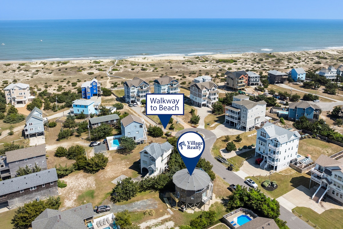 Short Walk to Beach | Outdoor Entertainment Area
