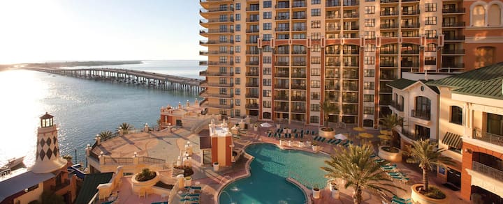 Emerald Grande Resort 4br Apartment - Destin, FL