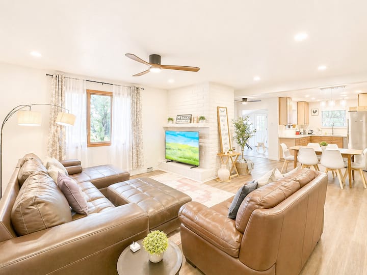 Great Views, Quiet & Spacious Yard, Ample Parking! - Sierra Vista, AZ