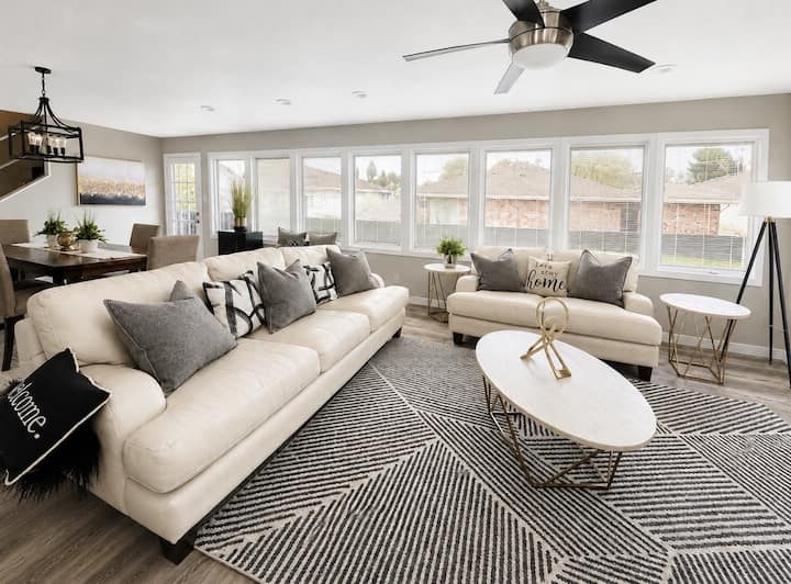 Cowboys  5br Luxury Sleeps 10  By At&t Stadium - Irving, TX
