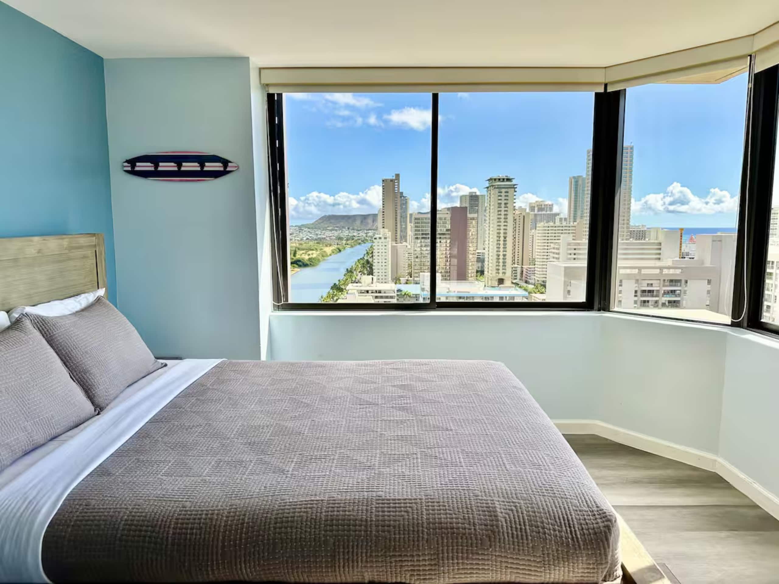 HNL Waikīkī Gorgeous Ocean View Kitchen Studio - Image 7