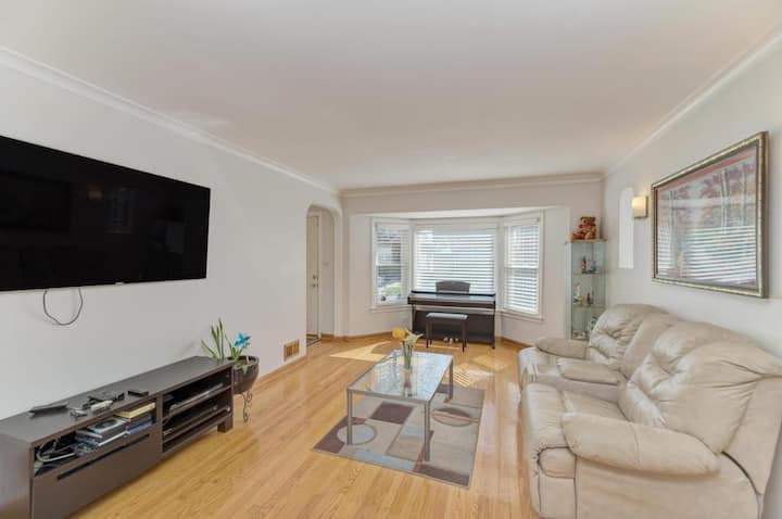 Charming Home 5 Minutes From Ohare Airport - Oak Park, IL