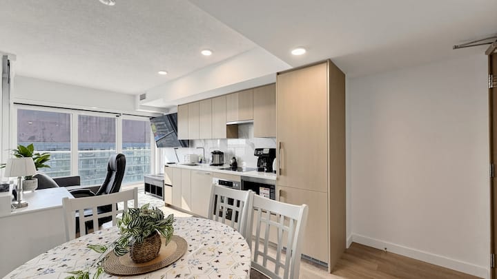 Prime Downtown Suite Near Rogers Centre & Cn Tower - Toronto