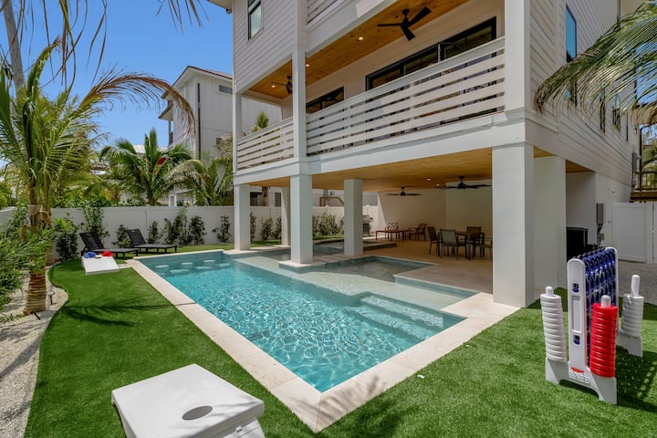 Brand New~heated Pool/spa~rooftop Deck~ Gulf Views - Anna María, FL