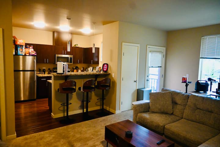Guest Room In The Issaquah Highlands - Issaquah, WA