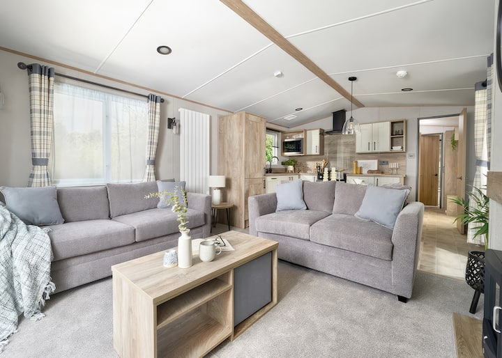 Premium 2 Bedroom Holiday Home Sleeps 6 - Praa Sands